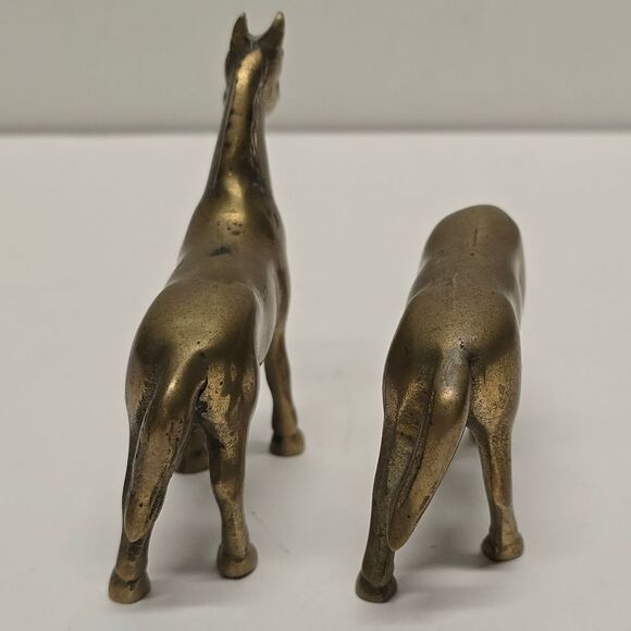 Vintage Brass Horse Set Of Two Figurines Standing And Grazing MCM Korea - Picture 4 of 7